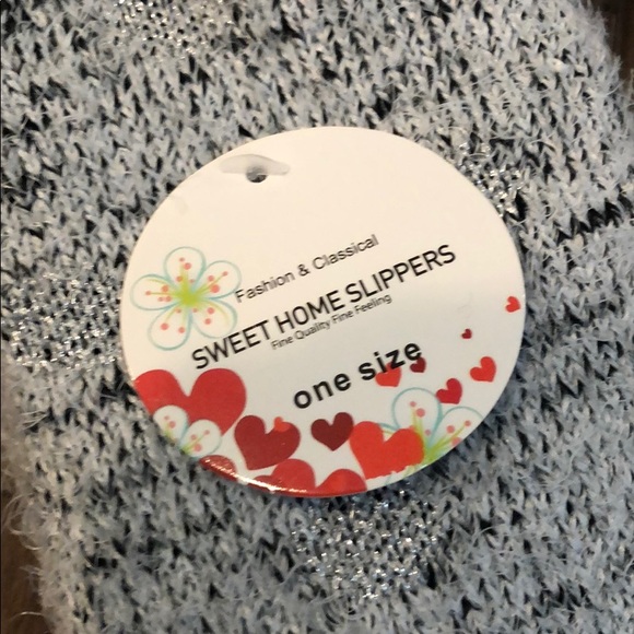 Fuzzy Cat Slippers - Picture 8 of 10